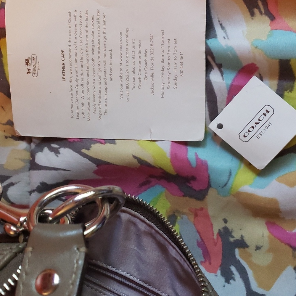Coach purse - Picture 7 of 8
